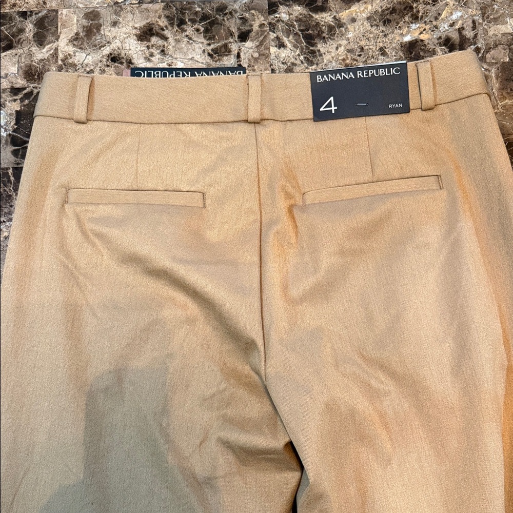 Banana Republic Khaki - Picture 3 of 3